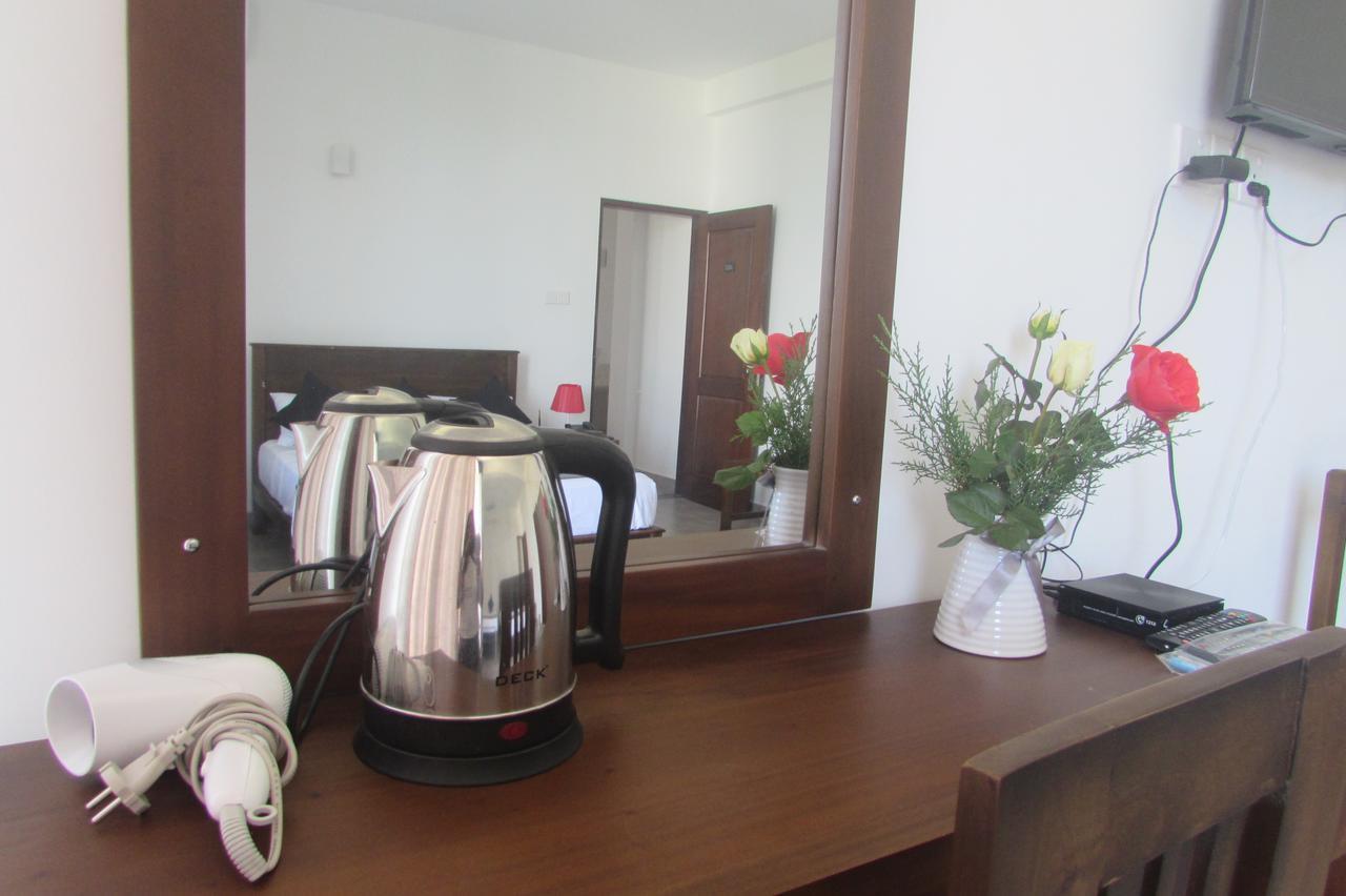 Red Chillies Tourist Inn Kandy Luaran gambar