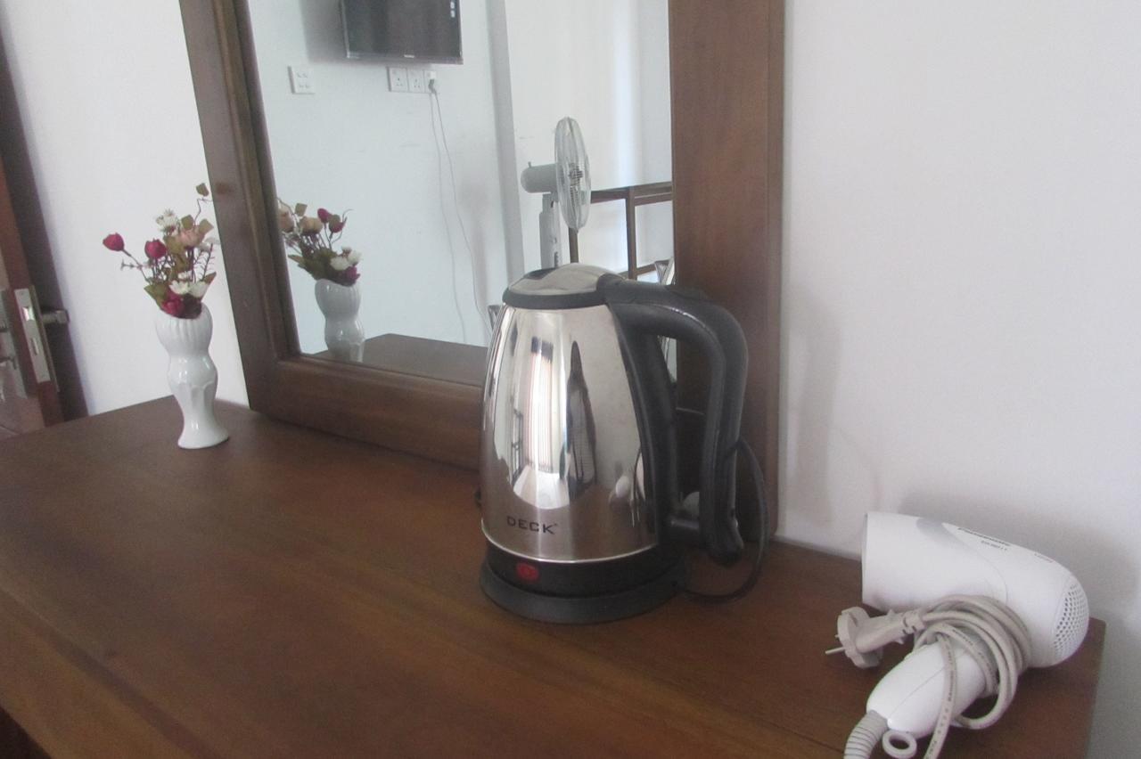 Red Chillies Tourist Inn Kandy Luaran gambar