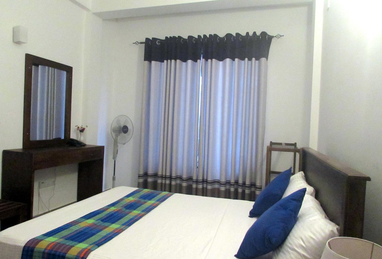 Red Chillies Tourist Inn Kandy Luaran gambar