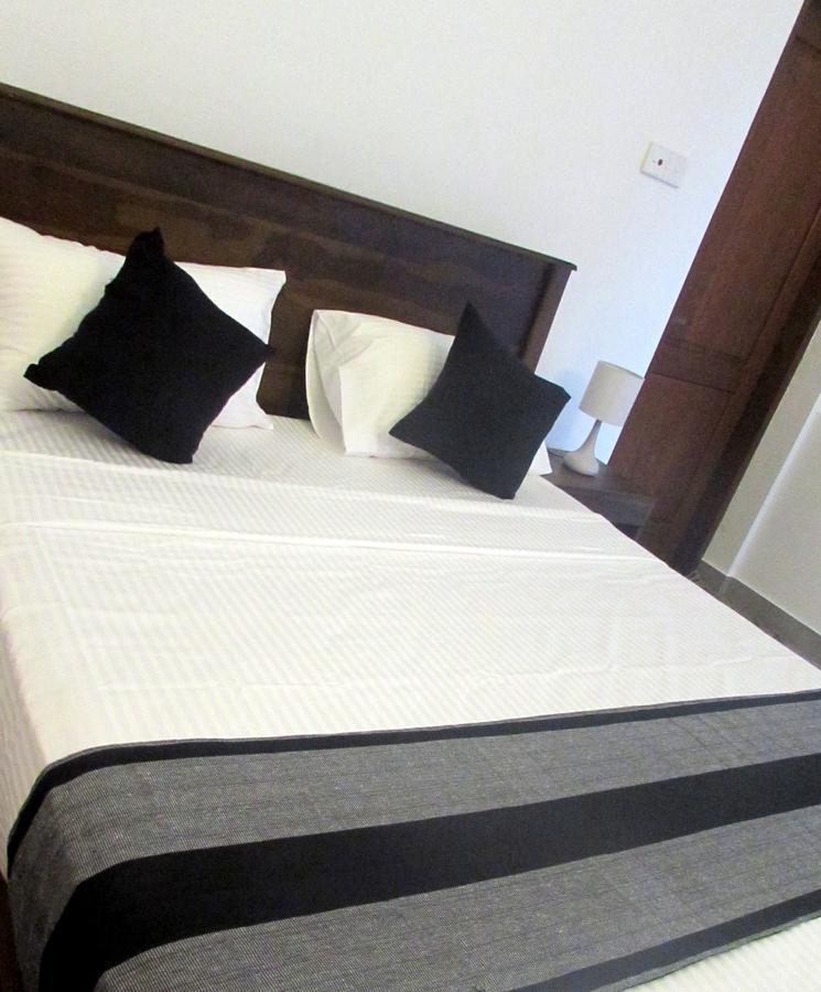 Red Chillies Tourist Inn Kandy Luaran gambar