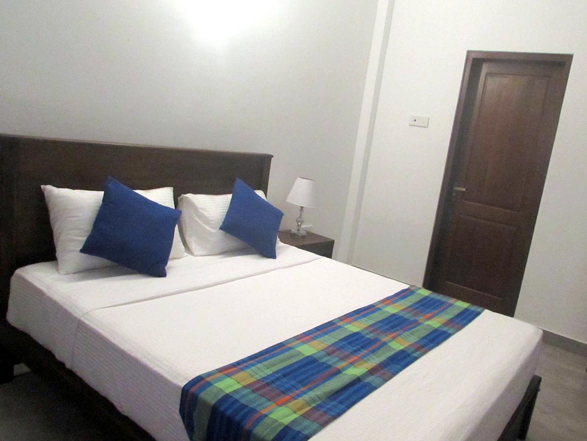Red Chillies Tourist Inn Kandy Luaran gambar