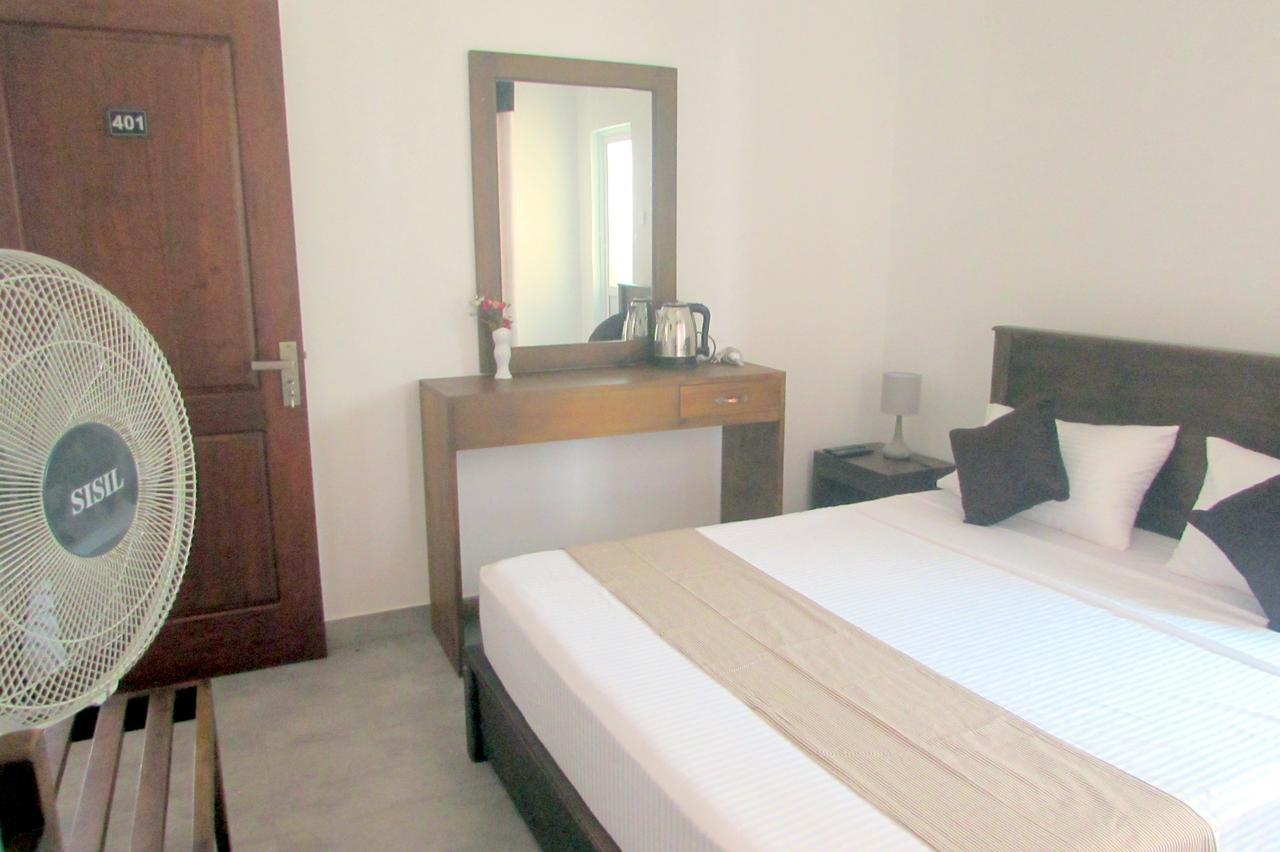 Red Chillies Tourist Inn Kandy Luaran gambar