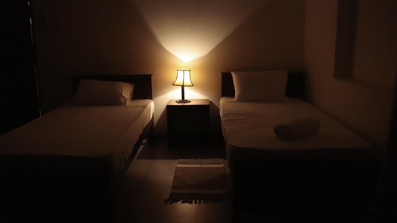 Red Chillies Tourist Inn Kandy Luaran gambar